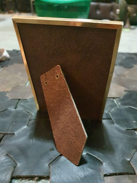 Quality VIntage White & Goldtone Photo Frame Carousel 3