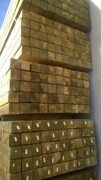 Framing 100x100mm RS H4 Treated Carousel 1