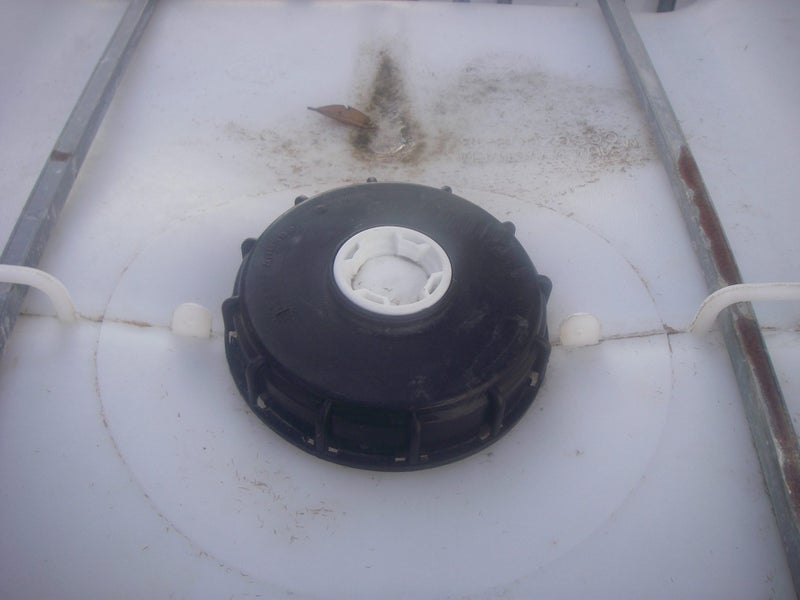 1000 litre IBC water tank for the garden Carousel 2