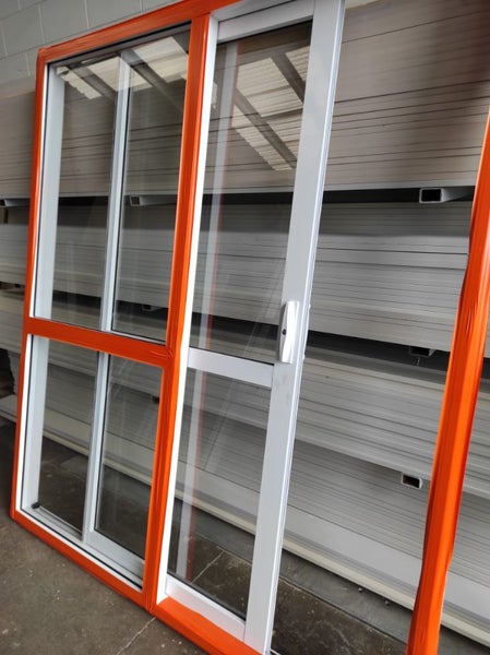 Brand new aluminium sliding door - double glazed clear glass Carousel 2