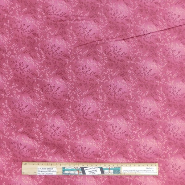 Quilting Patchwork Fabric Sewing Cerise Vines Wide Backing 270x50cm Carousel 4