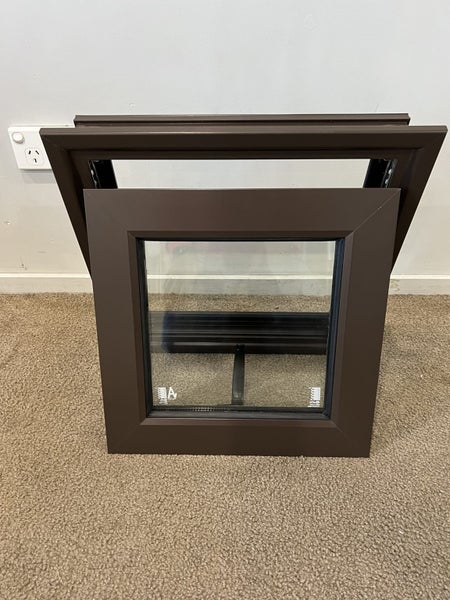 NEW BROWN DOUBLE GLAZED WINDOW:400HX400W Carousel 1