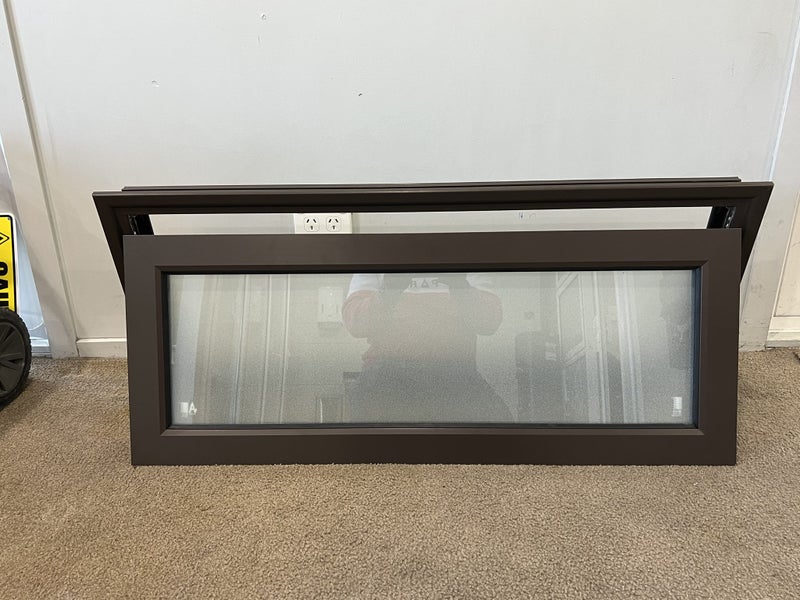 *NEW BROWN ALUMINIUM DOUBLE GLAZED WINDOW:400HX1000W Carousel 3