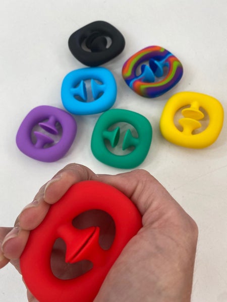 Snap it Fidget toy Carousel 1