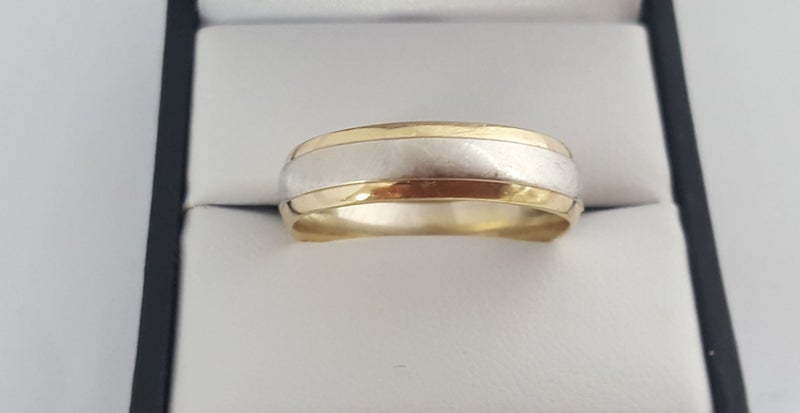 Gents Yellow And White Gold Band Ring - Large Size X Carousel 2