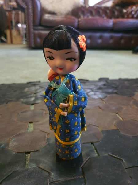 Vintage 1950s Oriental Silk Kokeshi Doll Carousel 2