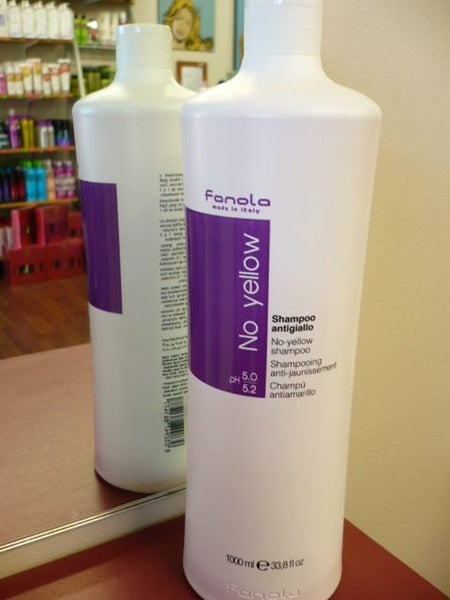 FANOLA No Yellow Shampoo LITRE Carousel 1