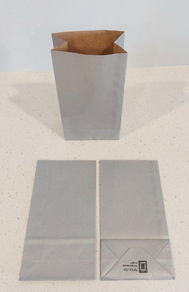 Silver gift bags x 250 Carousel 1
