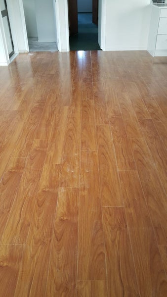 12mm Cherry Gloss ON SPECIAL $29.95/m2 incl gst and underlay- Laminate flooring Carousel 1
