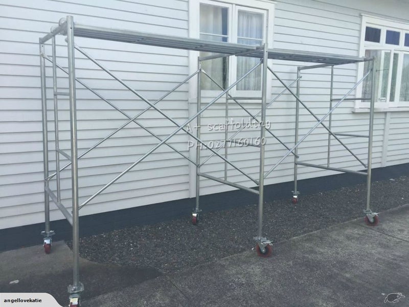 mobile scaffolding 2.5m double bay Carousel 1