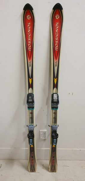 160 CM ROSSIGNOL CUT 10.4 SKIS Carousel 20