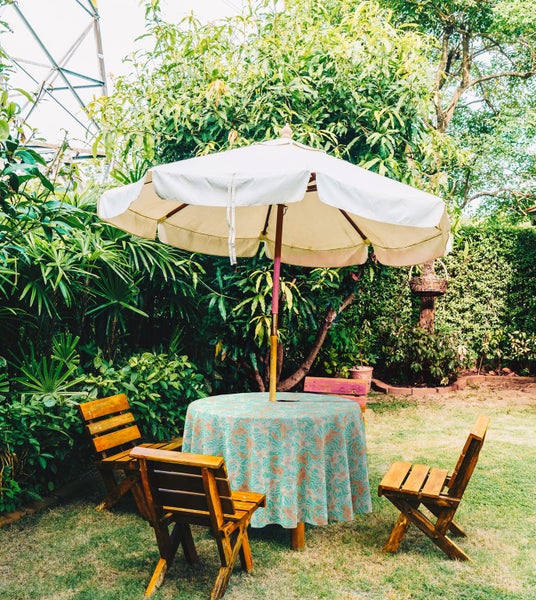 Vargottam Indoor /Outdoor Round Tablecloth 58 Inch Tablecloth with Umbrella Hole Carousel 2