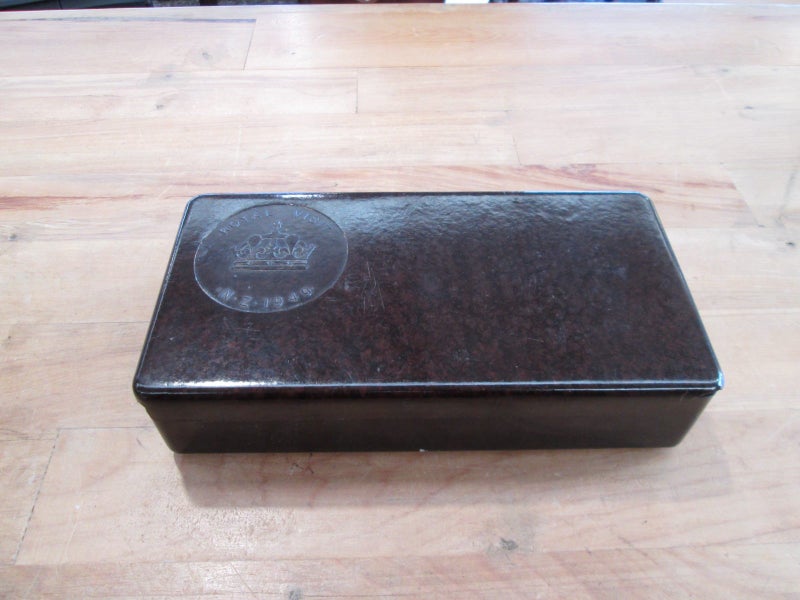 1949 Royal Visit New Zealand Bakelite Box Carousel 1