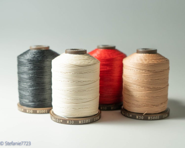Meisi Linen Waxed Leather Craft Caramel Thread 0.35mm / 150 meters Carousel 2
