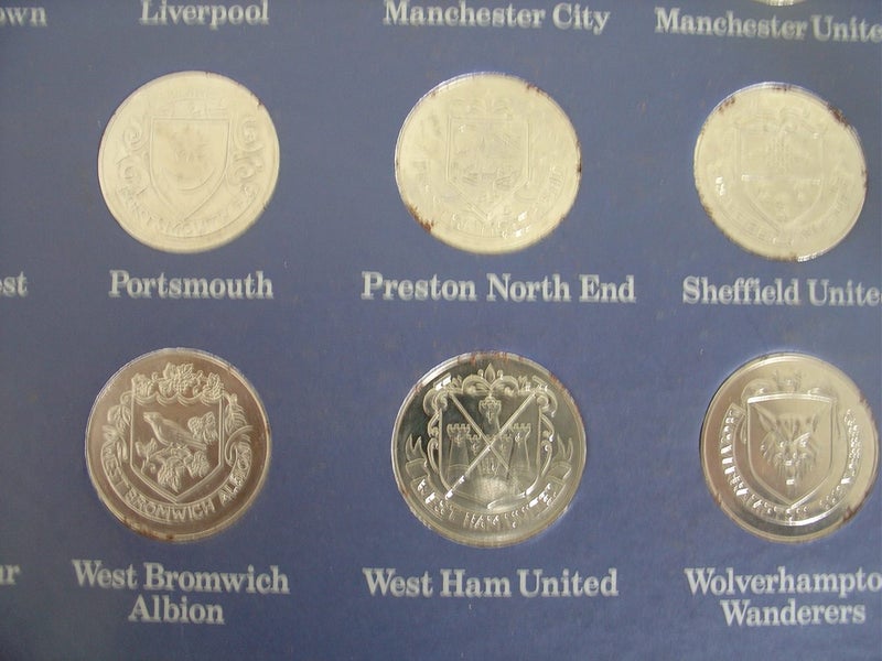 Esso FA Cup Centenary 1872 – 1972 Coin Folder Carousel 20