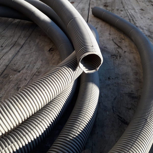 Electrical Conduit. Ducting. Grey. 7 Metres. 25mm Carousel 1