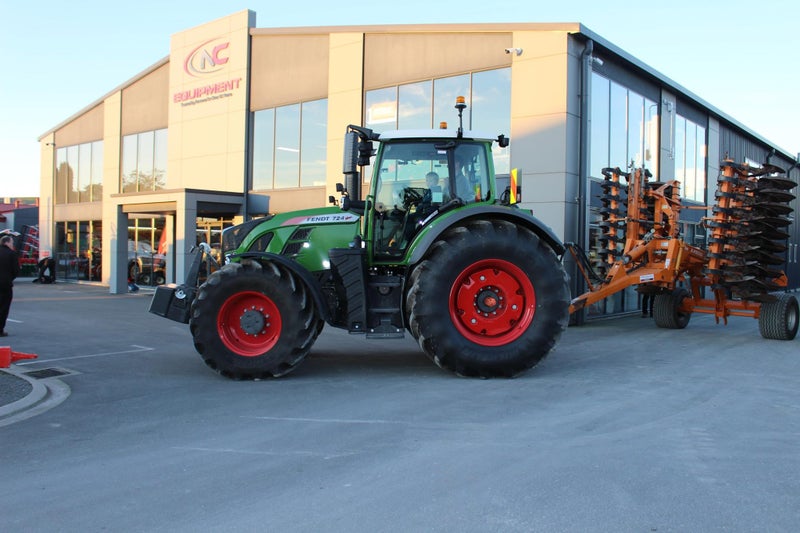 2020 Fendt 724 S4 Profi Plus Tractor For Hire Carousel 2