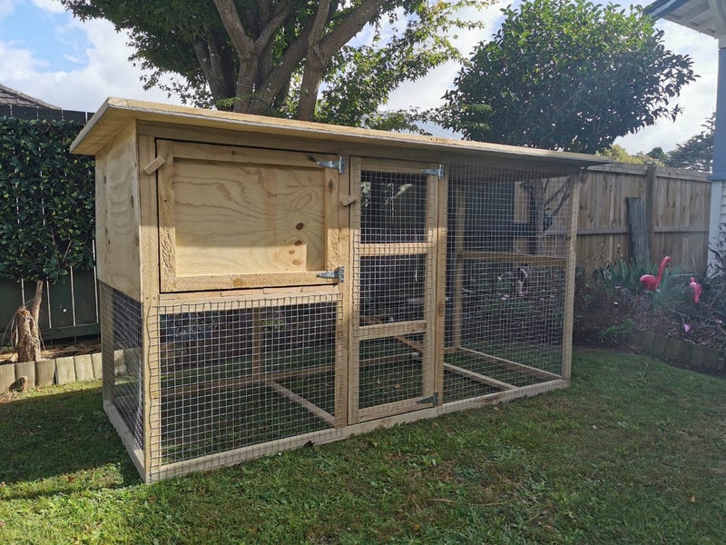 Large size Cat House---NZ Made Carousel 1