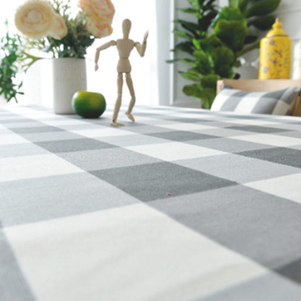 B37 135X220cm Outdoor Rectangular Black and White Square Lattice Tablecloth Carousel 3