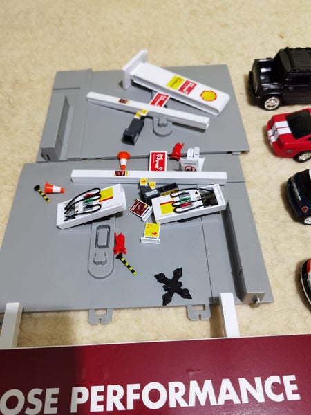 Shell station & vehicles puzzle x4 Carousel 8