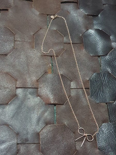 Vintage Sterling Silver Bow Pendant Necklace Carousel 1