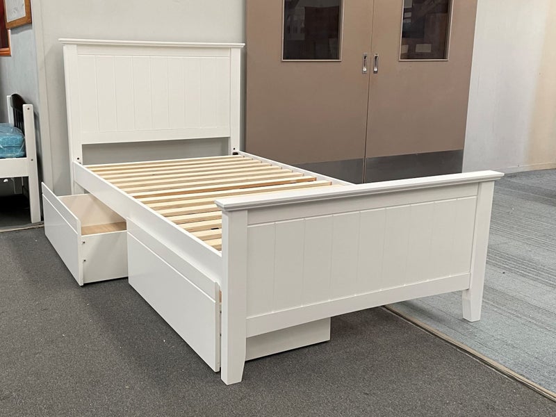 Eddie King Single Bed Solid Hardwood White Malaysian Made Carousel 2