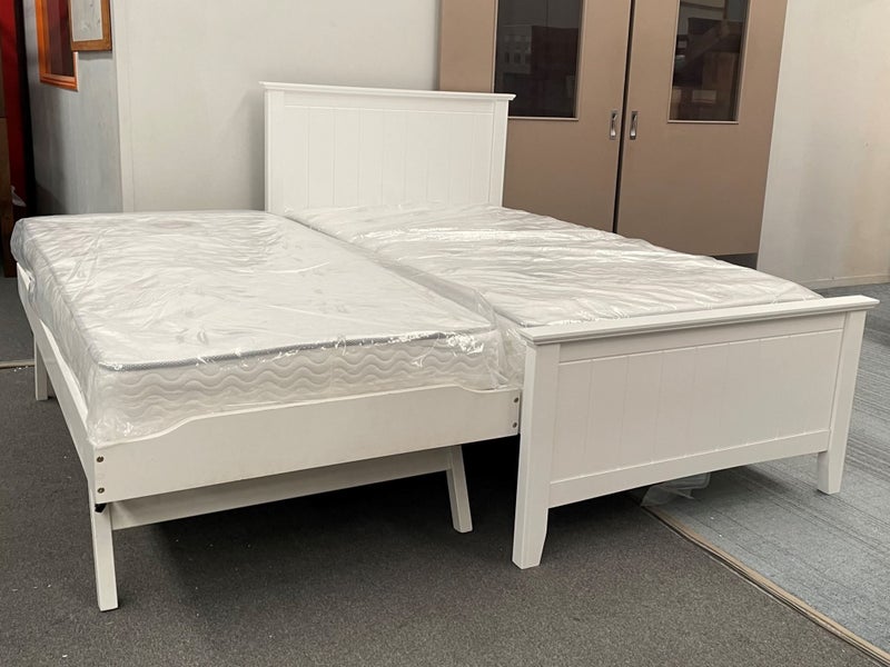 Eddie King Single Bed Solid Hardwood White Malaysian Made Carousel 5