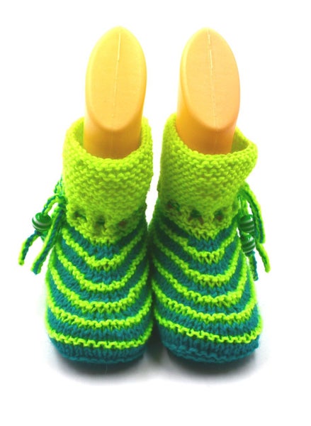 100% merino, Hand knitted Baby Booties, Green colour Carousel 2