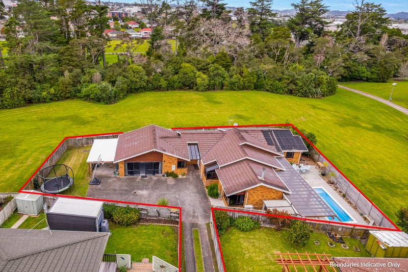 35 Vintage Drive, Henderson, Waitakere City, Auckland
