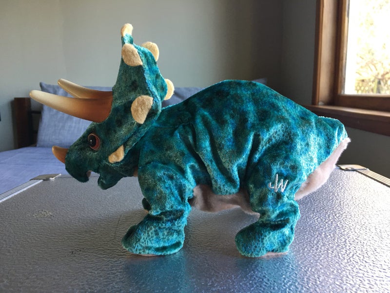 Jurassic World Stomper Triceratops Animatronic Plush Carousel 1