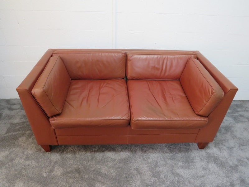 Mid Century Leather Couch Carousel 6