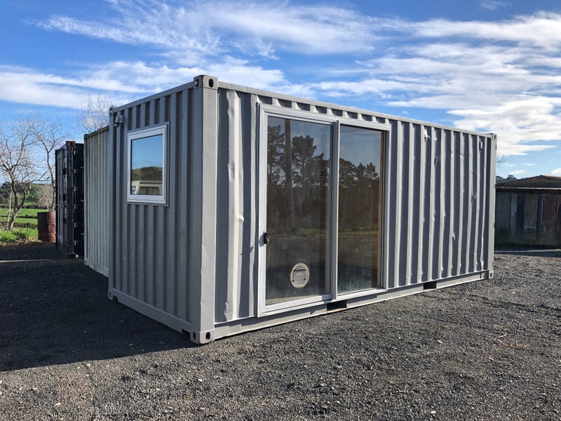 Modified 20ft shipping container62970069829249112