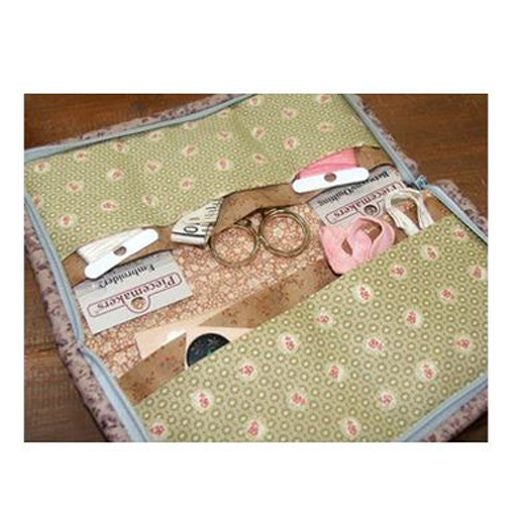 The Birdhouse Designs Market Day Wallet Printed Pattern Carousel 2