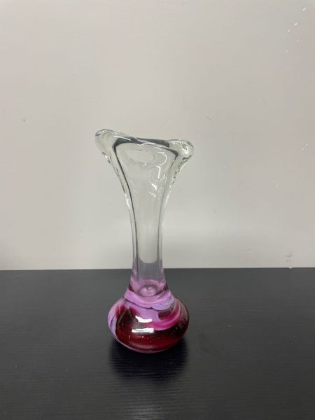 Hokitika art glass vase Carousel 2
