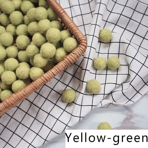 10pcs/lot 2cm Wool Felt Balls Round Wool Felt Balls Pom Poms Mixed color CHK177 Carousel 1
