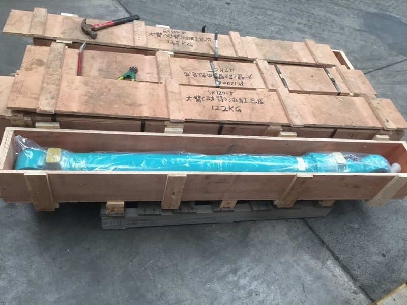 Boom /ARM /Bucket Cylinder Komatsu PC120-6 / Sumitomo SH120A3 / Kobelco SK120-5 Carousel 1