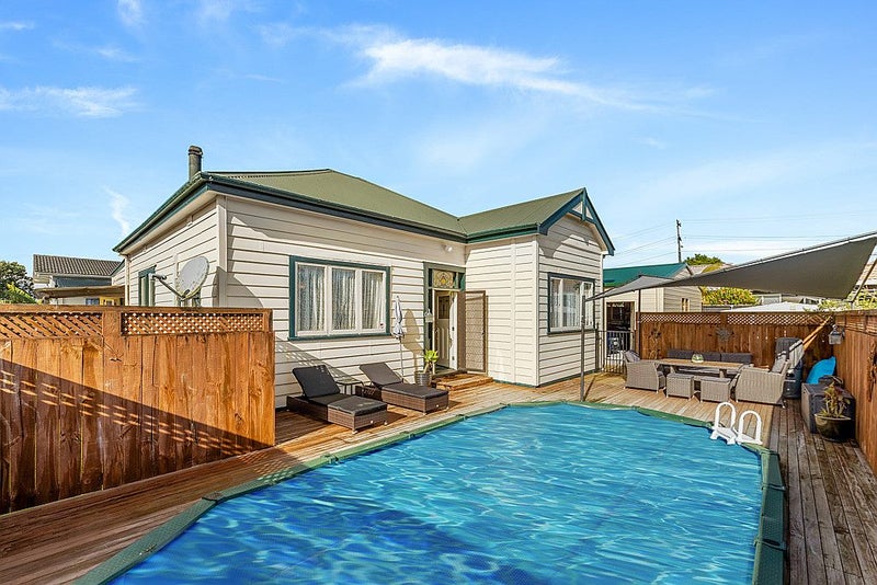 2 MacLaurin Street, Blockhouse Bay, Auckland City, Auckland