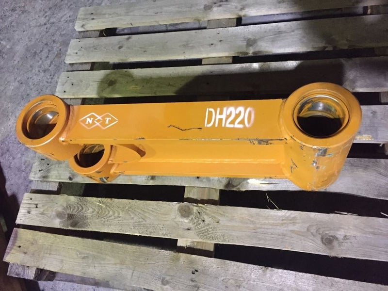 Digger H-Link for Volvo EC55 part no: SA1172-30050 45mm * 45mm * 320mmx160Hx65G Carousel 4