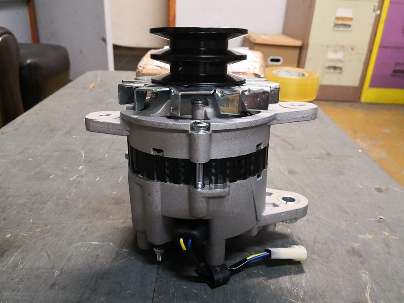 alternator for CAT E200B with S6K Engine 28V 35A part no: ME070120 Carousel 1