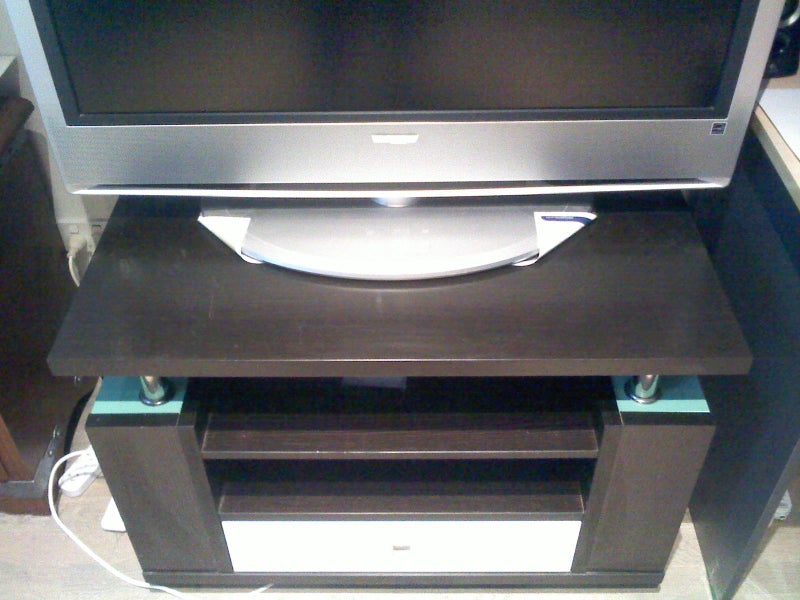 Black, white, green. Can support v large TVs & >30kg. Heavy. 90w 59h 53d (cm) Carousel 1