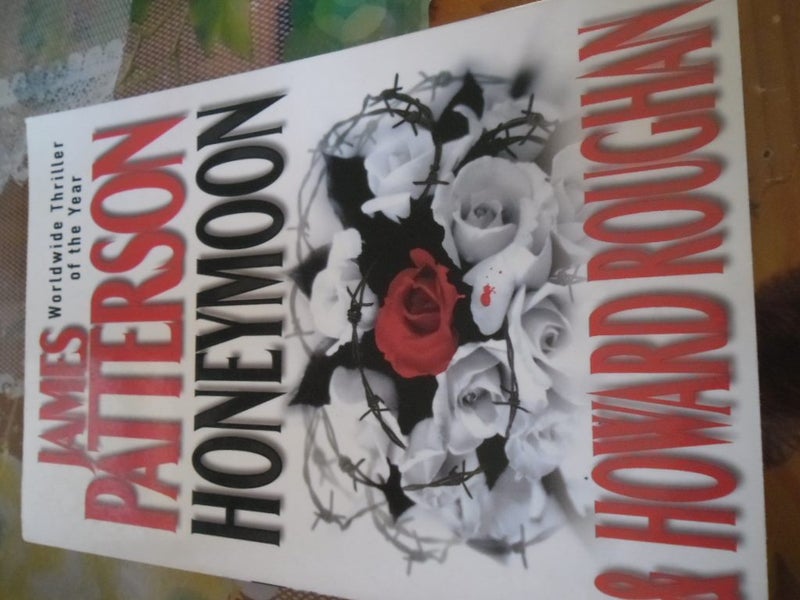 Book - Honeymoon by James Patterson Carousel 1