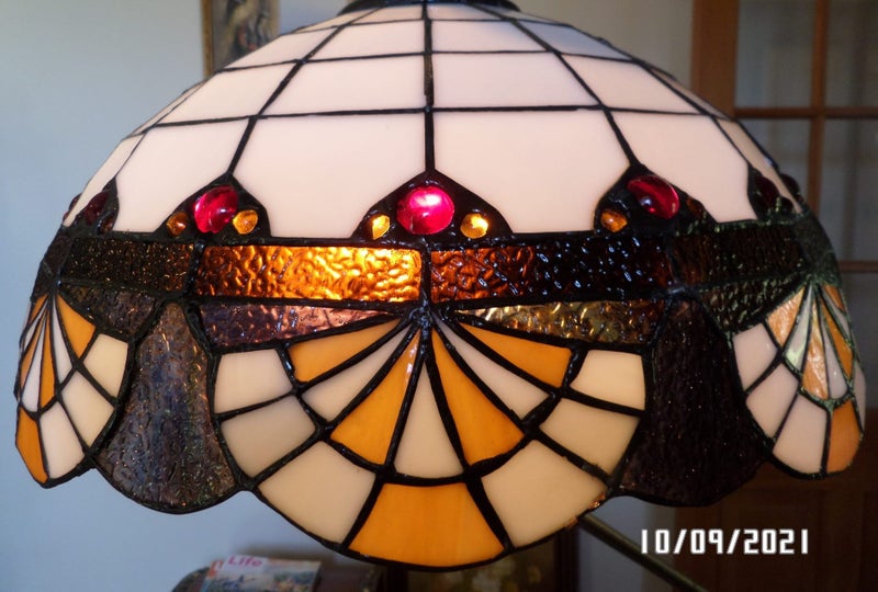 Tiffany 40cm shade to fit YOUR lamp FREE nth Island freight low sth Carousel 1