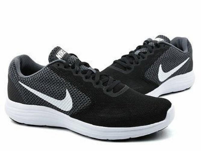 Nike Revolution 3 Black/White - (819300-001) - W40 - R1L3 Carousel 2