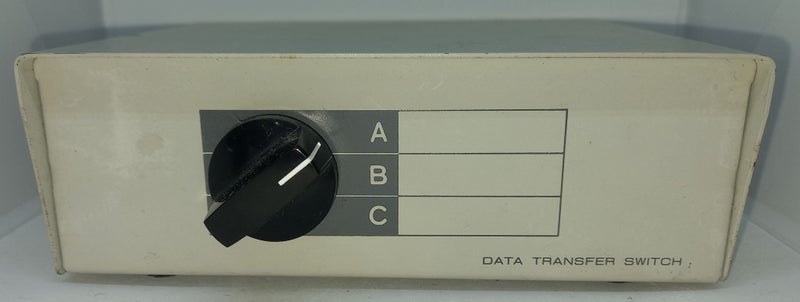 Manual 3 way Data transfer switch and accessories Carousel 4