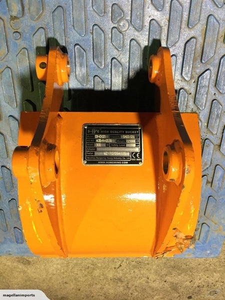 Spade Bucket for Hitachi Ex20 or similar Carousel 5