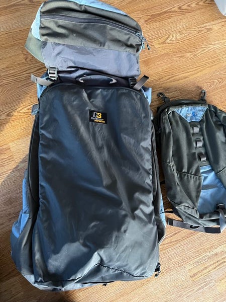 Kathmandu backpack 75 L Carousel 2