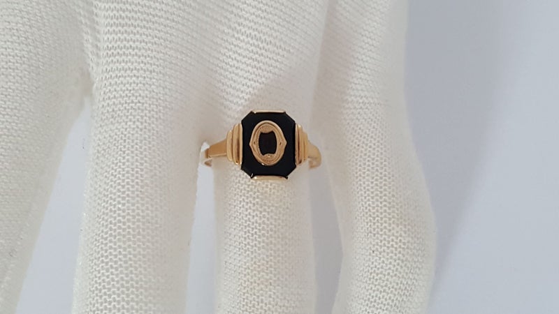 Lovely Antique Unisex 1920's Art Deco Era 9ct Gold Onyx Initial "O" Ring Carousel 8