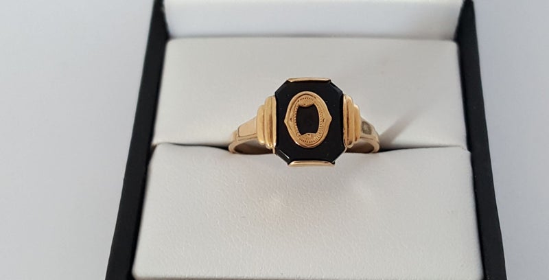 Lovely Antique Unisex 1920's Art Deco Era 9ct Gold Onyx Initial "O" Ring Carousel 2