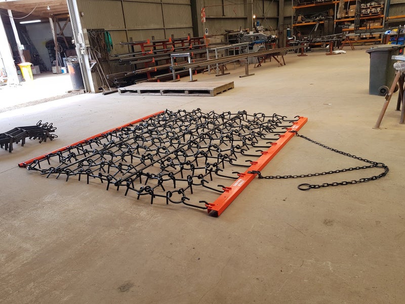 LEAF HARROWS - CHAIN HARROWS Carousel 1