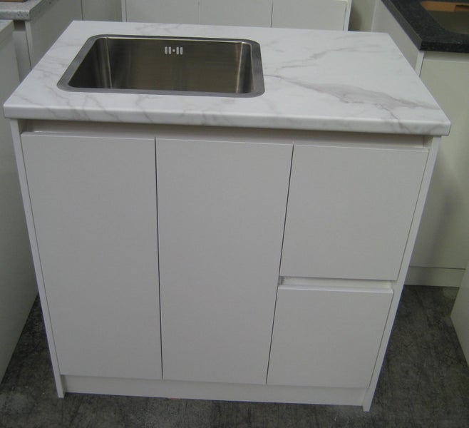 895 Tub Unit with Drawers Carousel 2